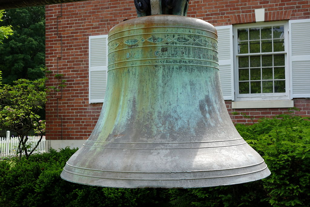 [[File:Bell cast by George H. Holbrook, East Medway, MA, 1841 - Historical Society of Windham County - Newfane, Vermont - DSC08448.JPG|Bell cast by George H. Holbrook, East Medway, MA, 1841 - Historical Society of Windham County - Newfane, Vermont - DSC08448]]